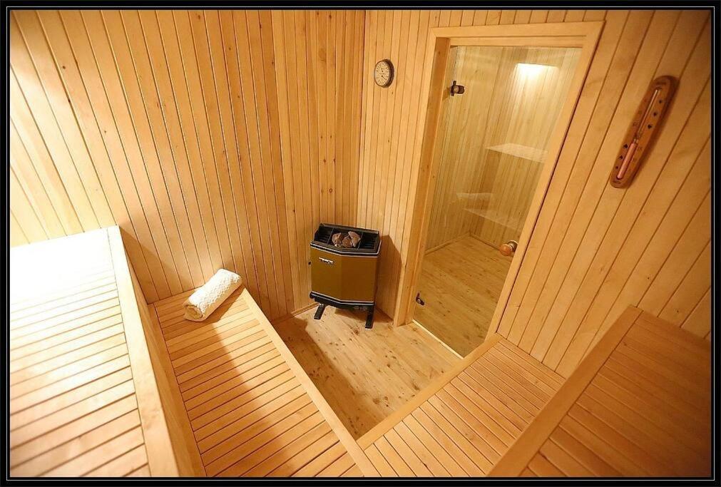 Swiety Spokoj Palesnica Экстерьер фото
